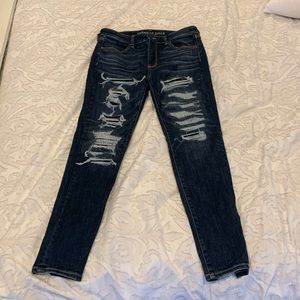 Distressed American Eagle Jeggings!